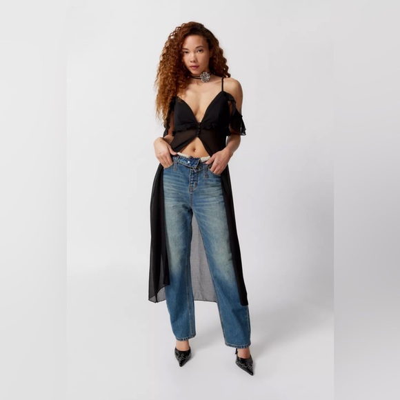 UO Silence + Noise Ezra Longline Flyaway Top - Picture 3 of 9